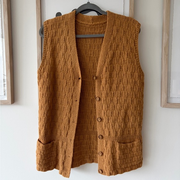 100% WOOL Rust Knit Button-Up Vest - Picture 1 of 2